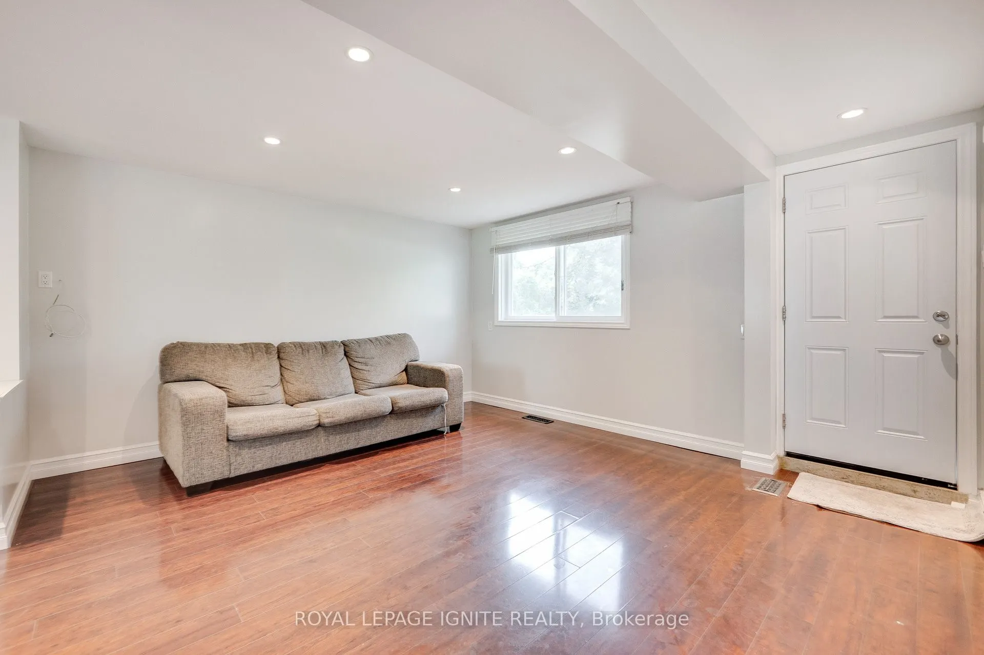 1761 Daleview Crescent