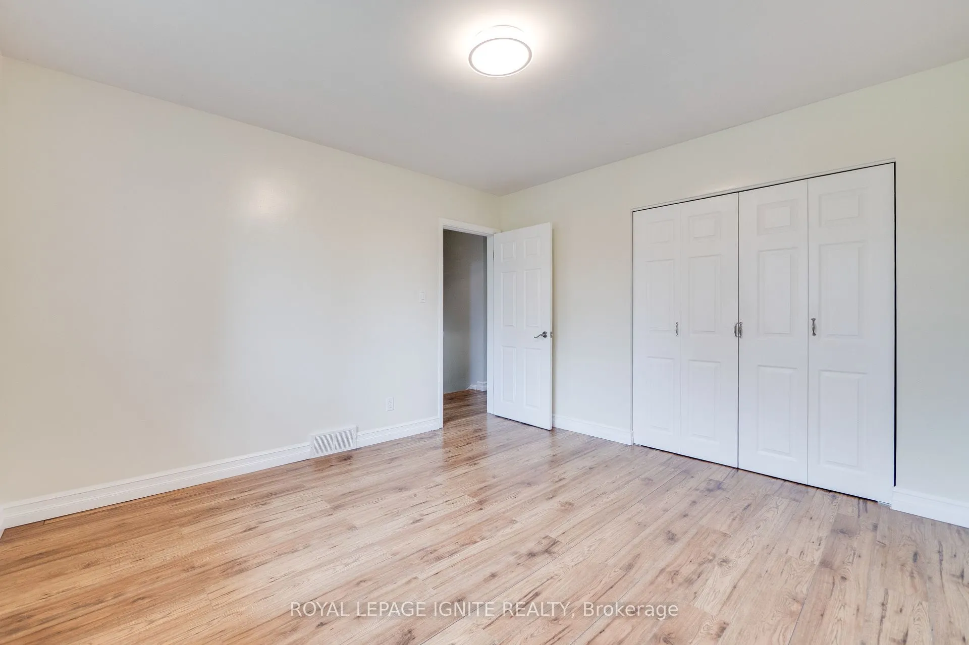 1761 Daleview Crescent