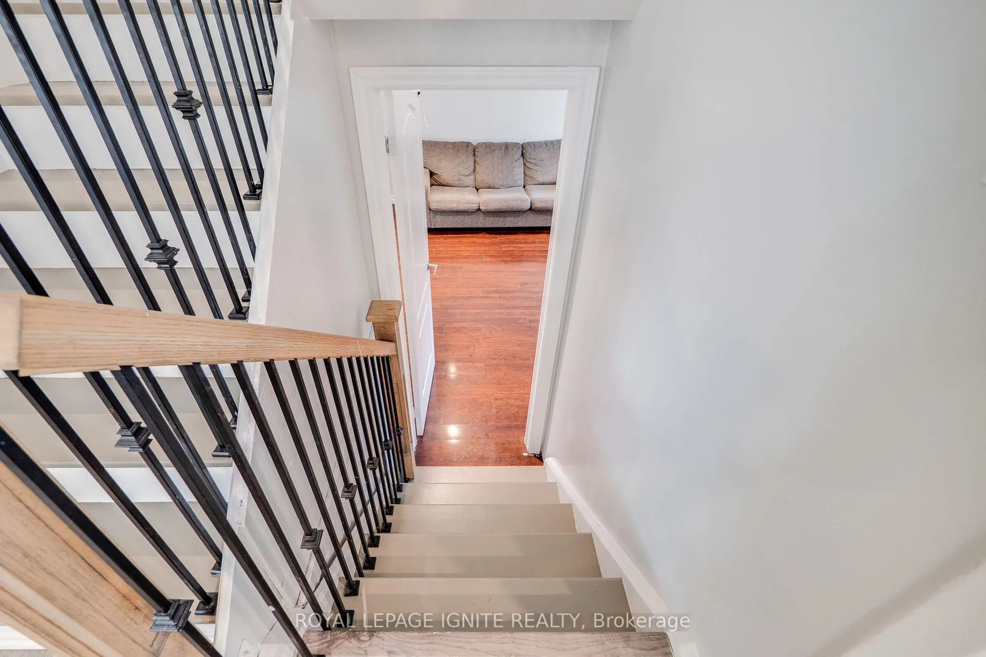 1761 Daleview Crescent