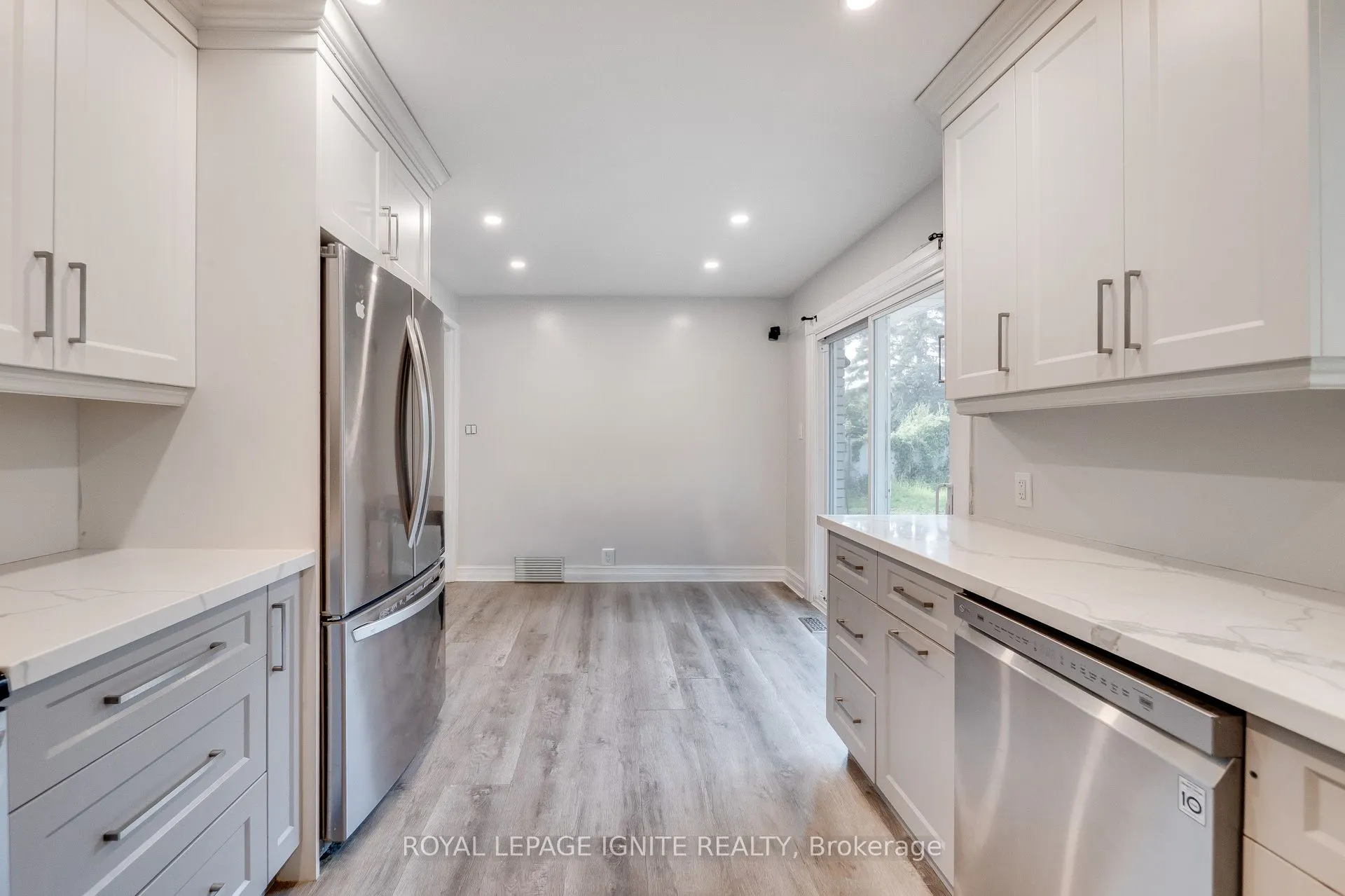 1761 Daleview Crescent