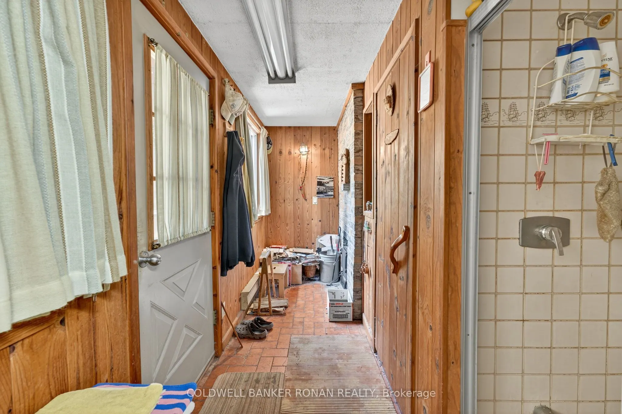 388055 Mono Center Road
