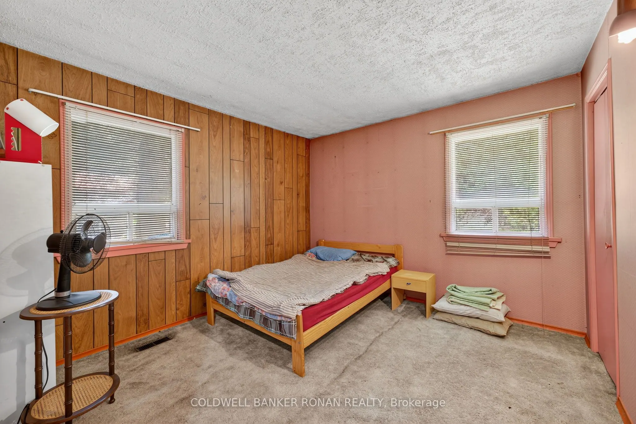 388055 Mono Center Road