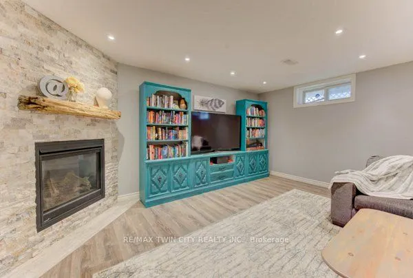 320 Bankside Drive
