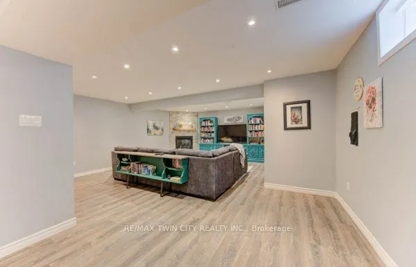 320 Bankside Drive