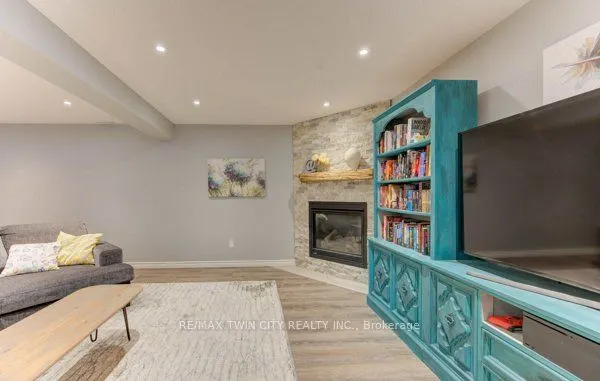 320 Bankside Drive
