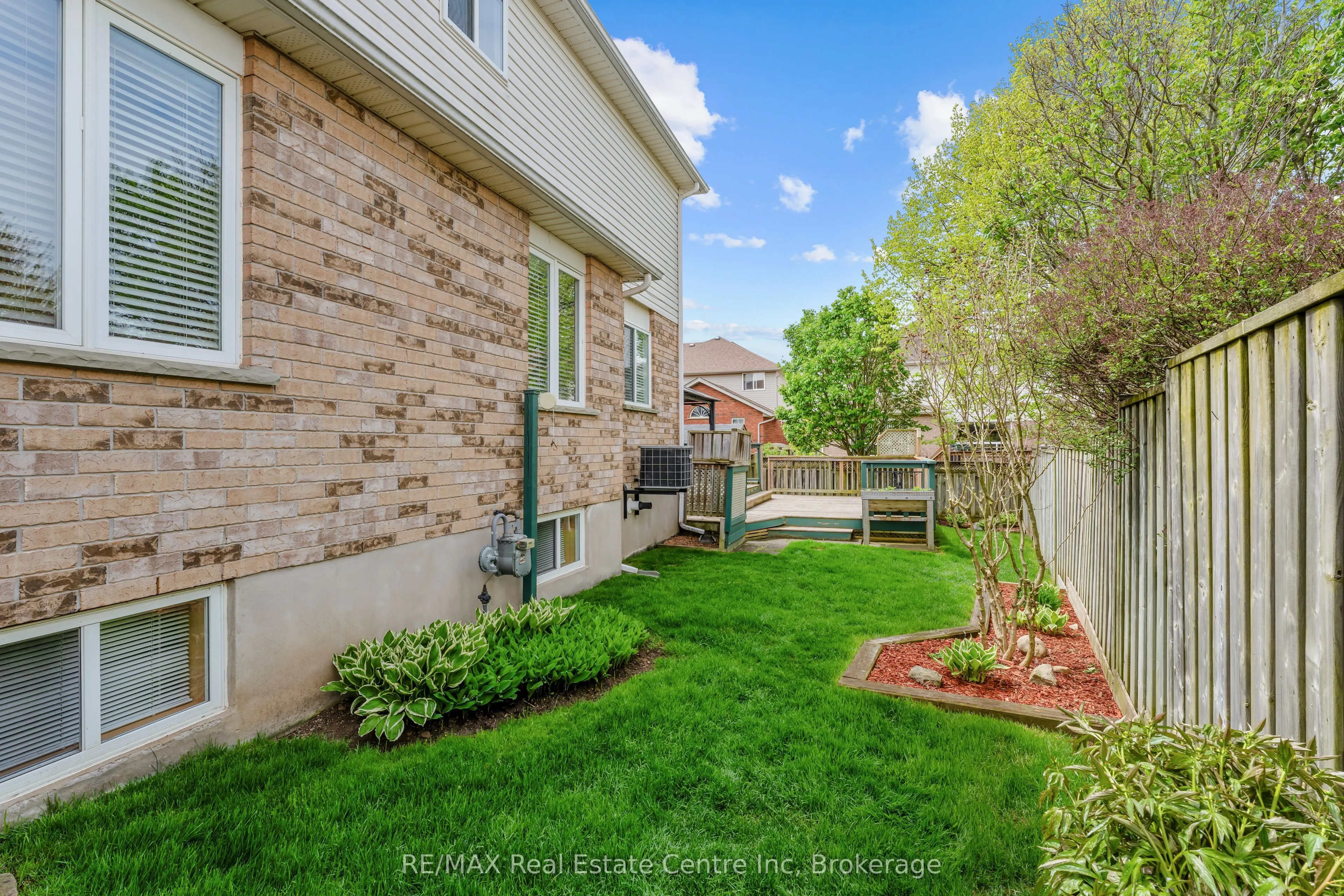 137 Gosling Gardens