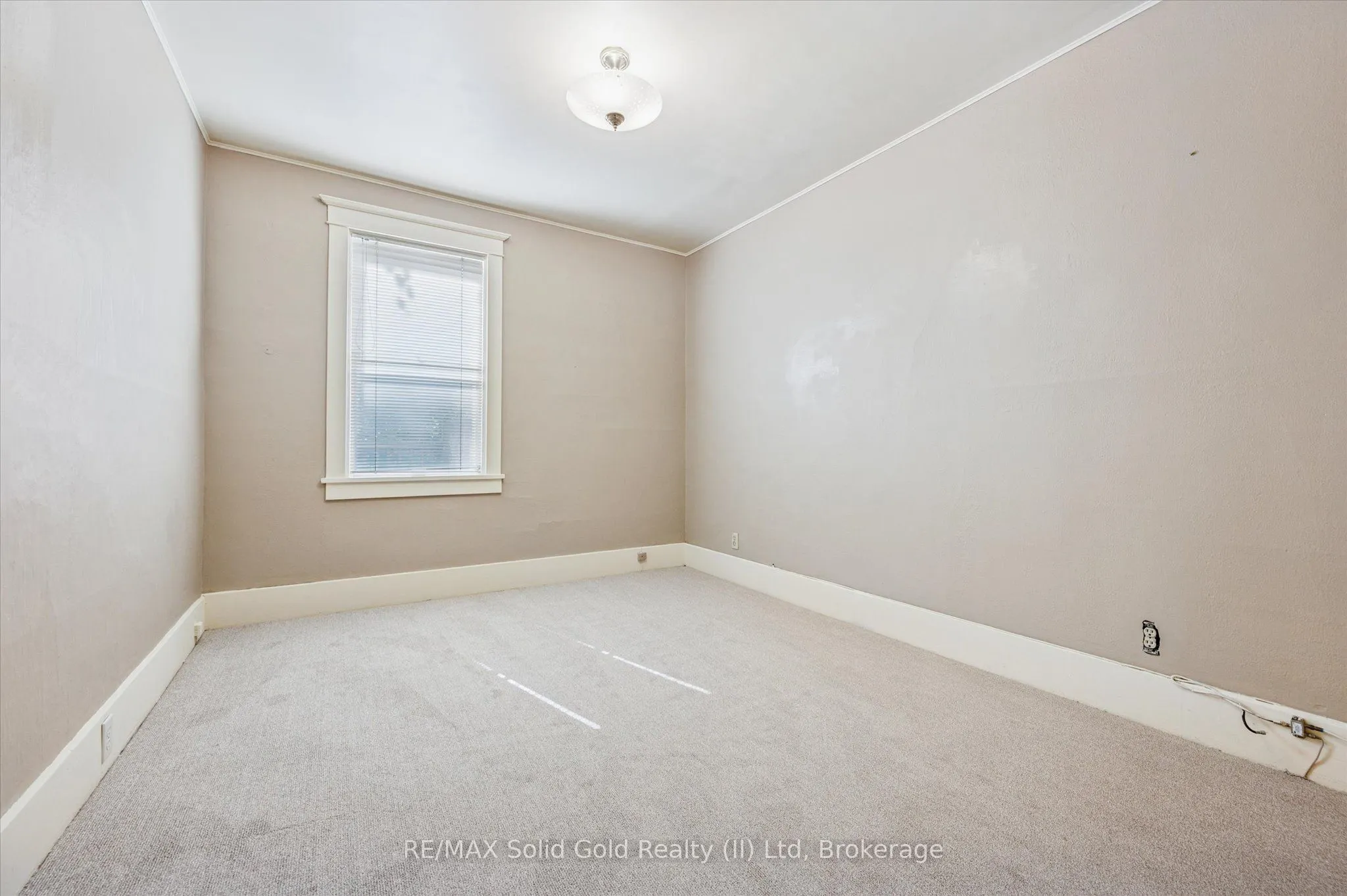 5 Dekay Street