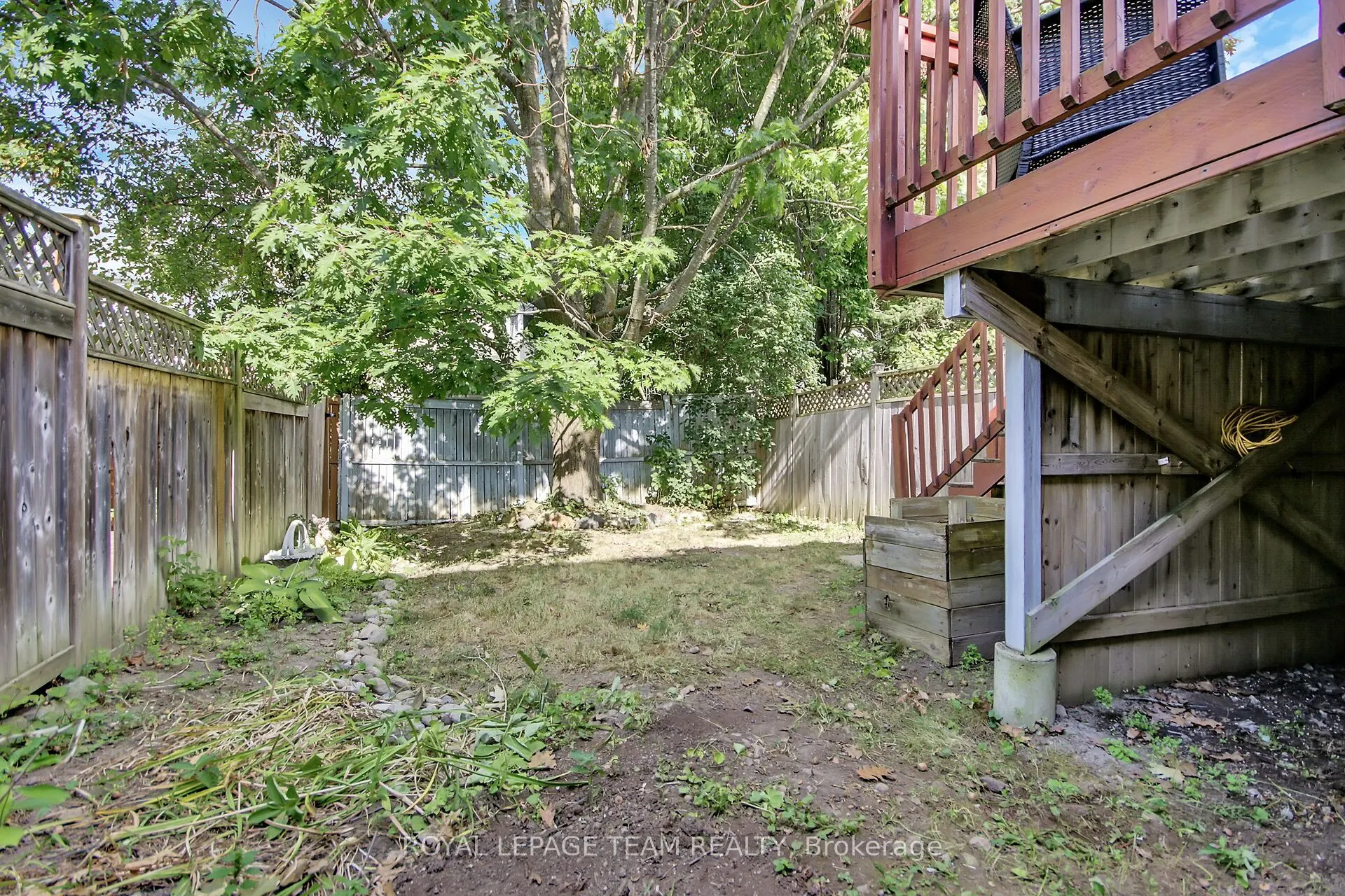 75 Inverary Drive