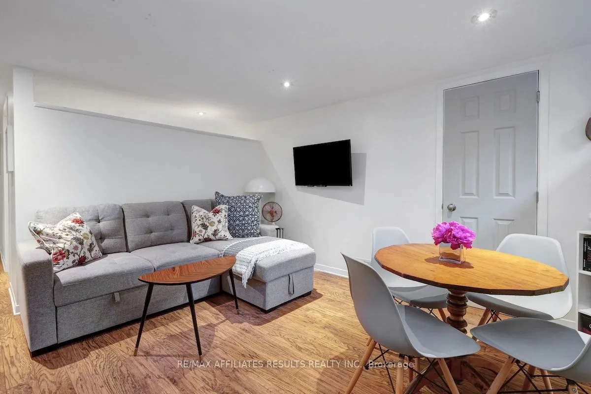 5 Tiffany Crescent