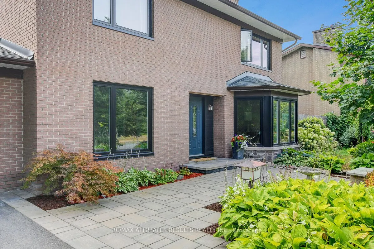 5 Tiffany Crescent