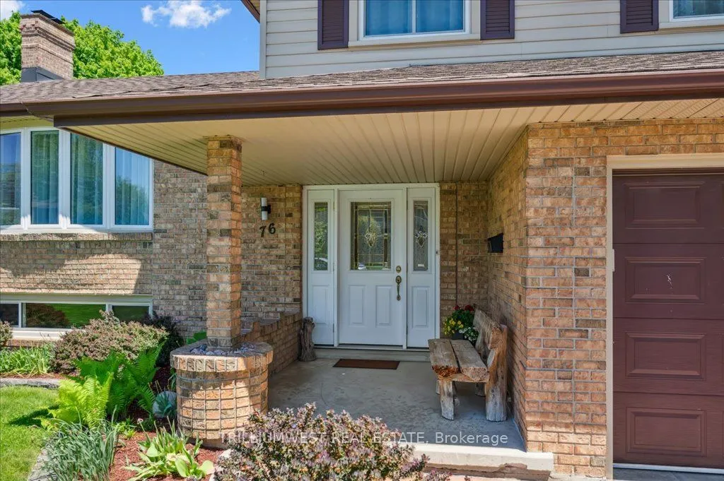 76 Lower Canada Crescent