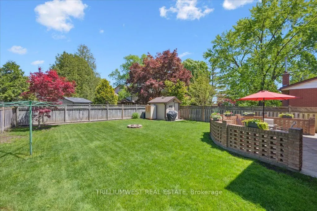 76 Lower Canada Crescent