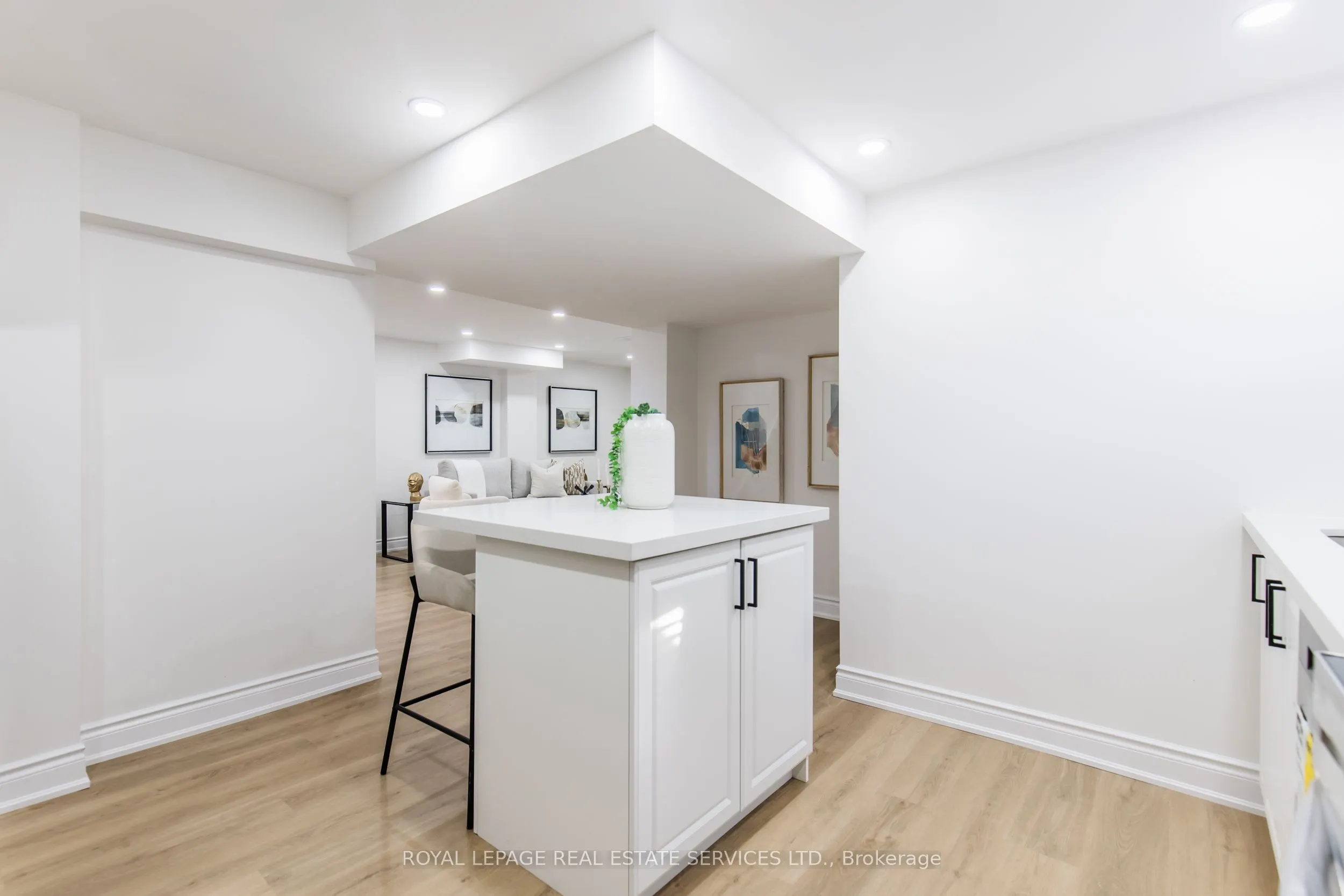 46 Upper Walker Avenue, #Lower