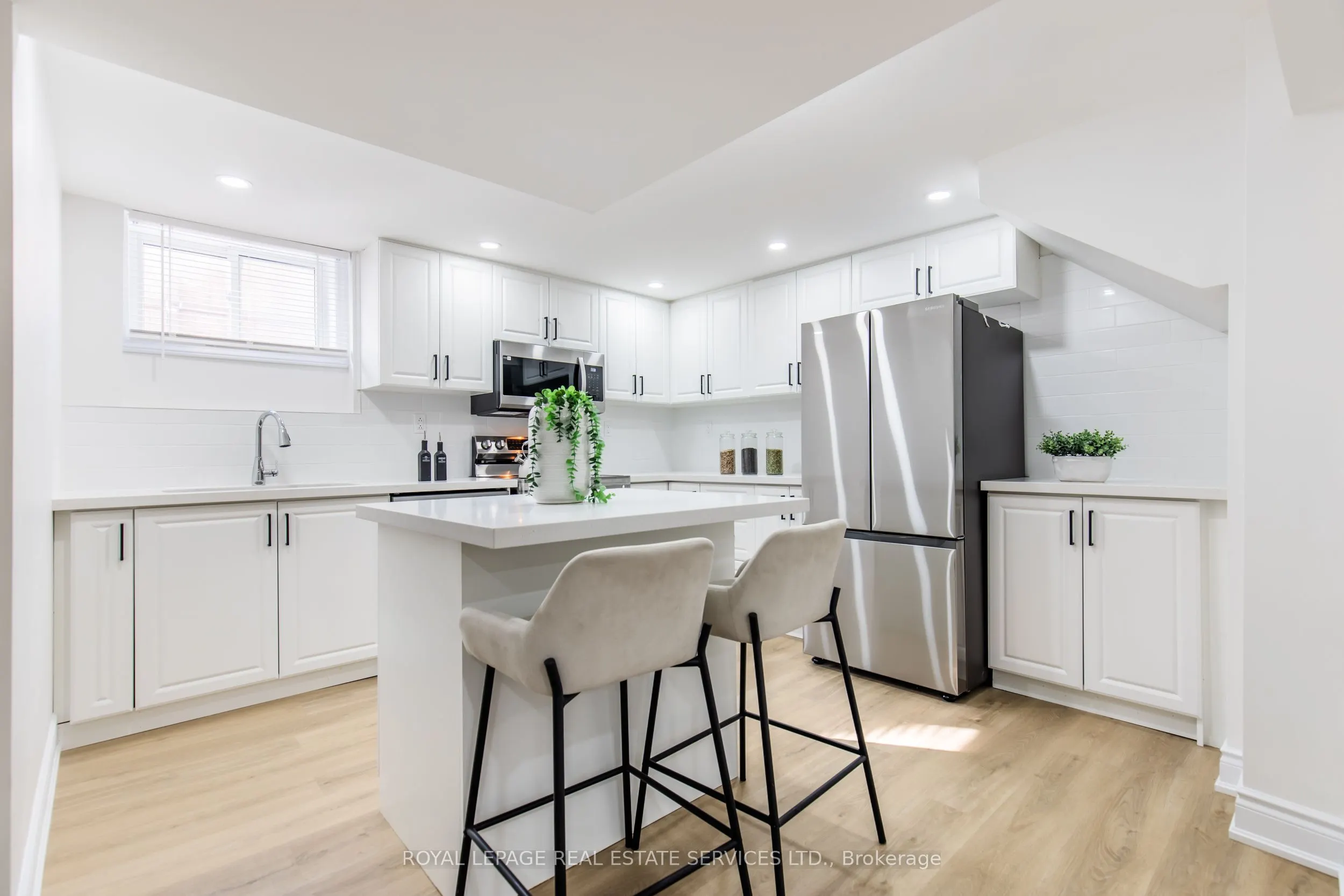 46 Upper Walker Avenue, #Lower