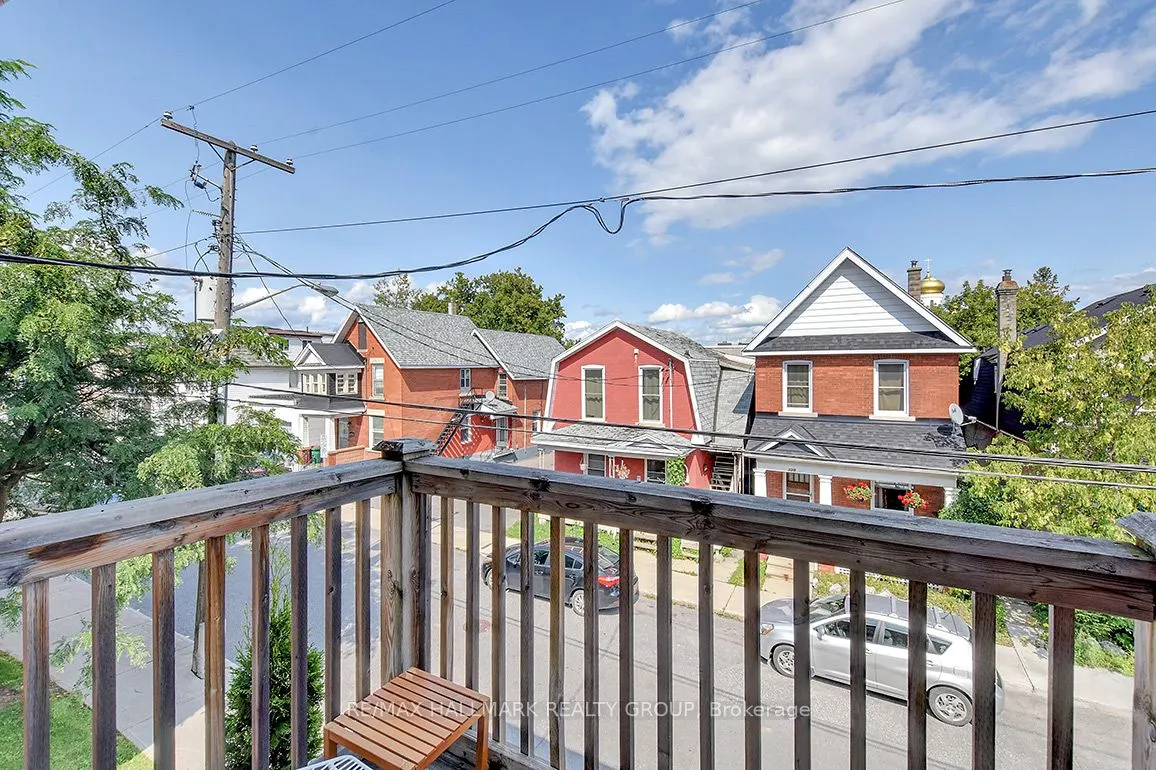 130A CARRUTHERS Avenue