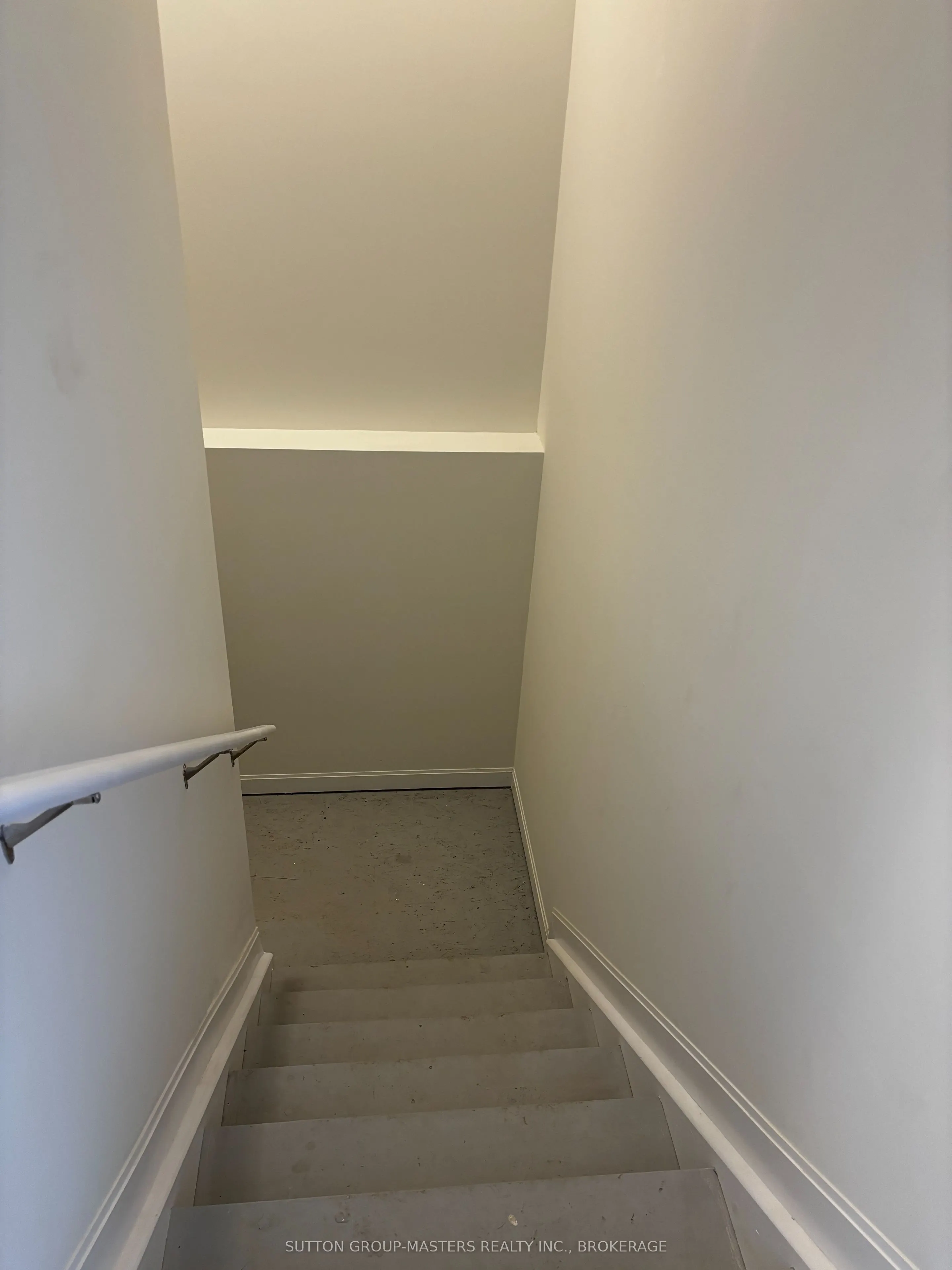 46 Oakmont Drive