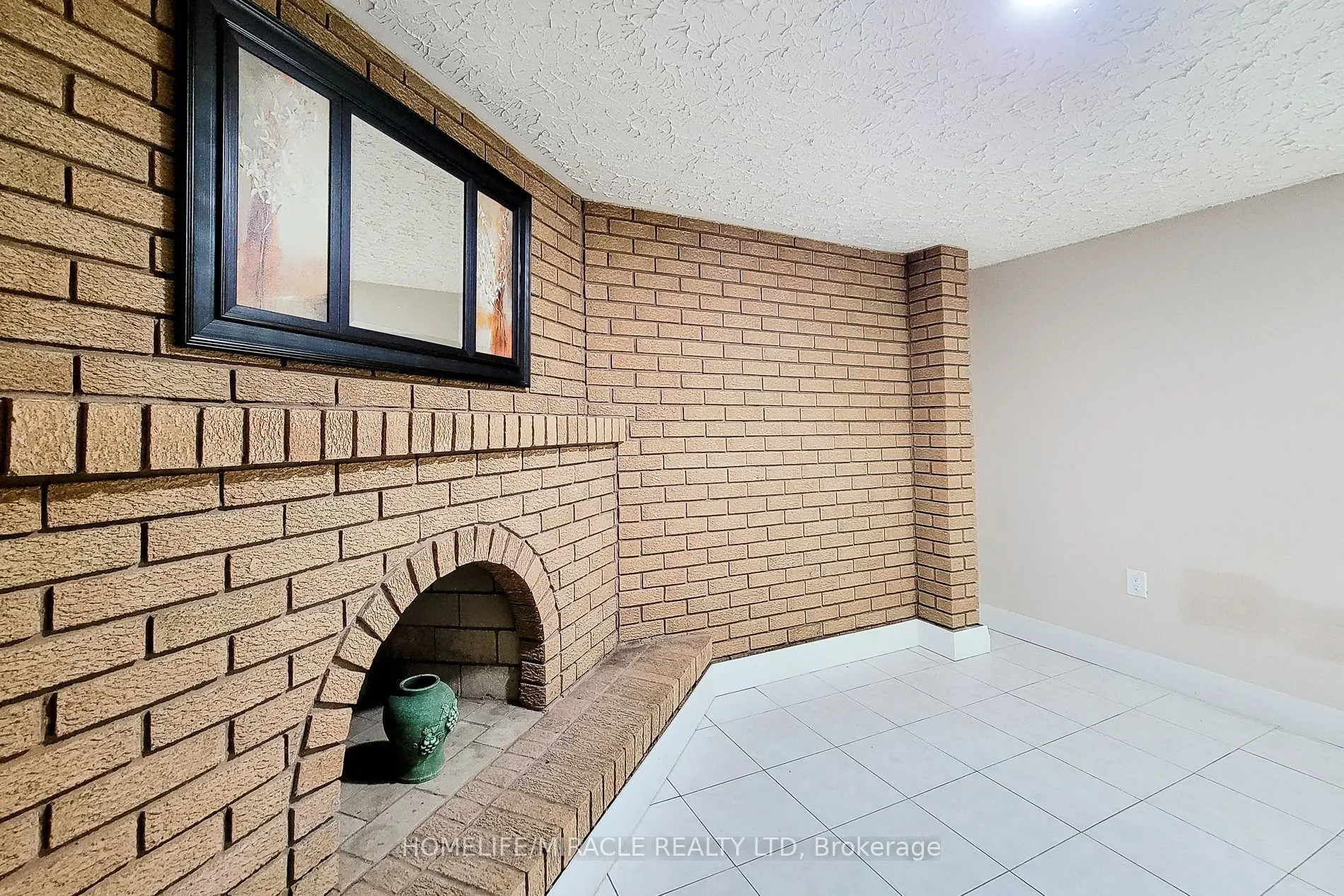 12 Maitland Avenue