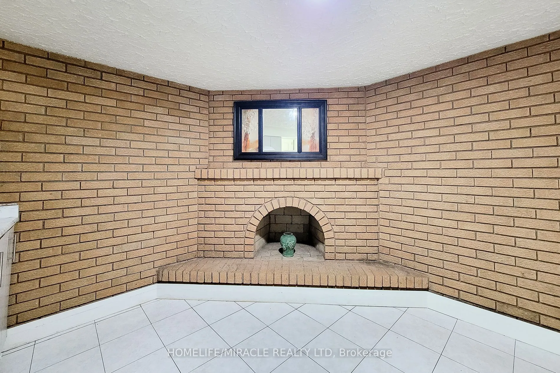 12 Maitland Avenue