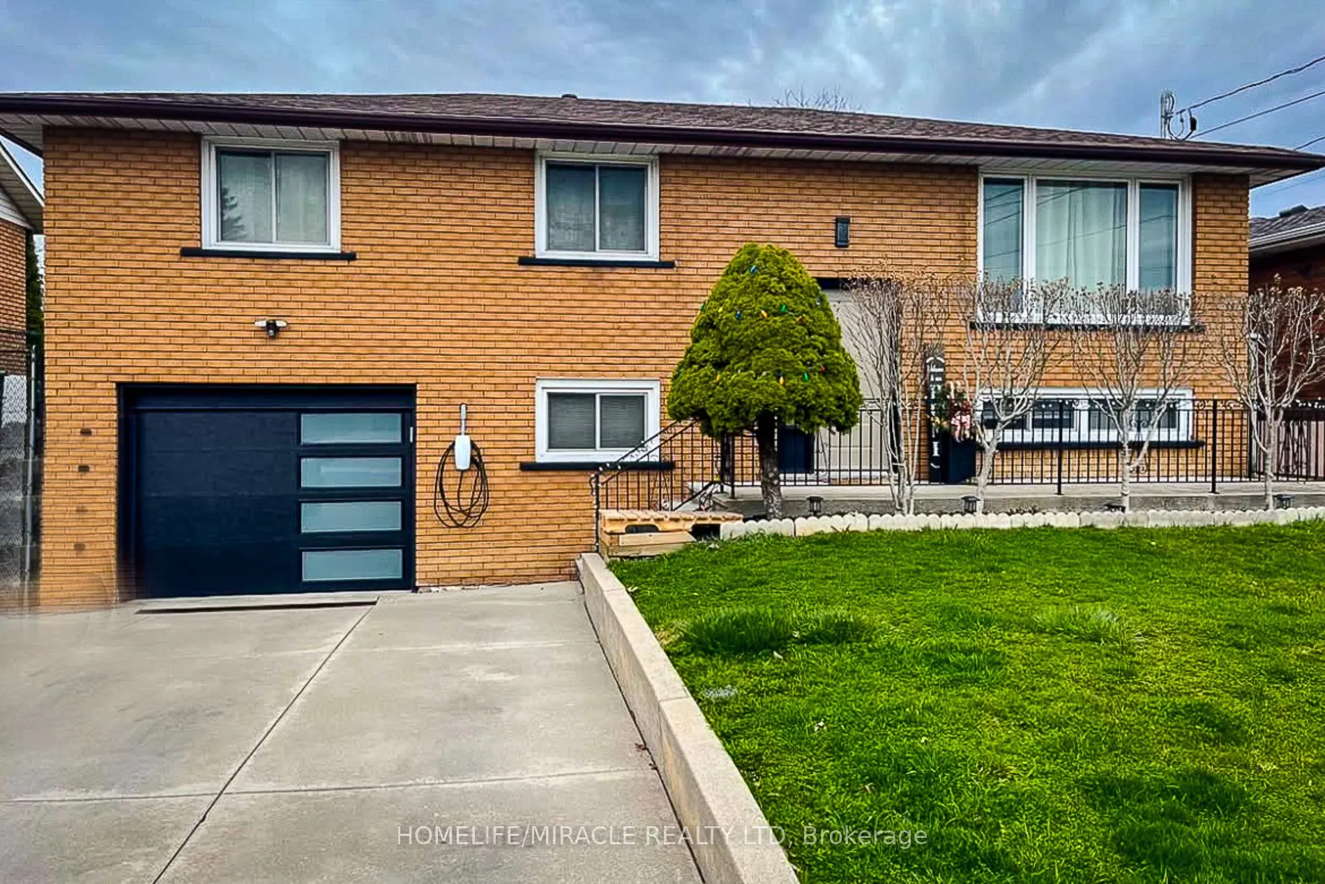 12 Maitland Avenue