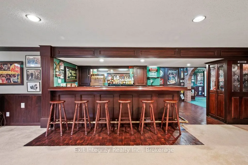 3 Meadowbrook Court