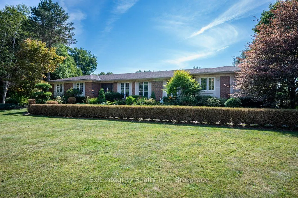 3 Meadowbrook Court