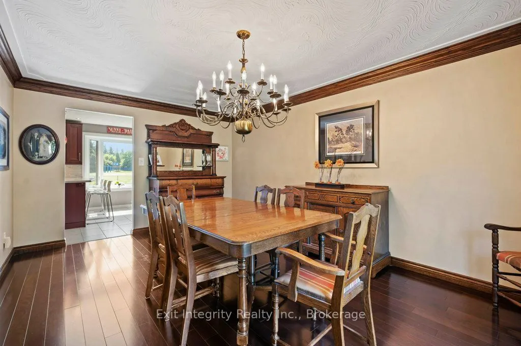 3 Meadowbrook Court