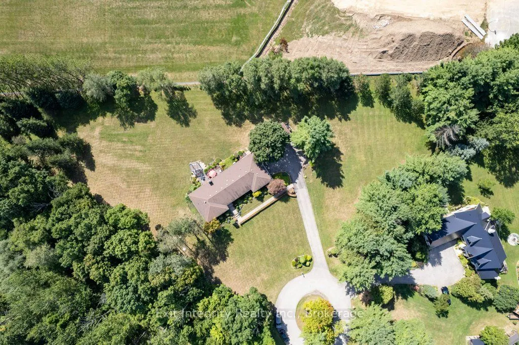 3 Meadowbrook Court