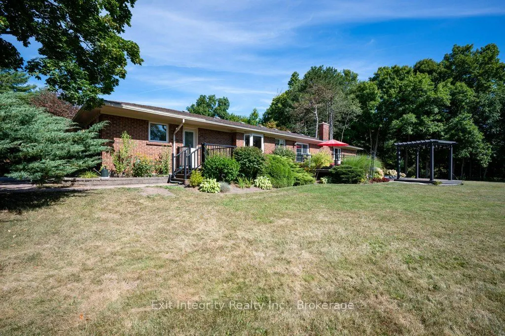 3 Meadowbrook Court