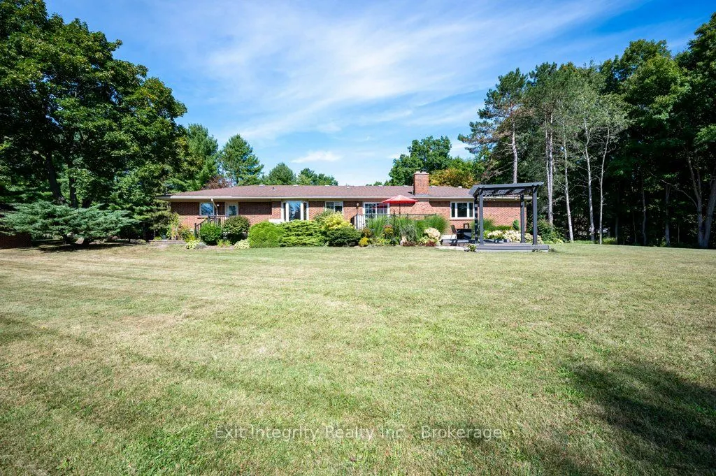 3 Meadowbrook Court