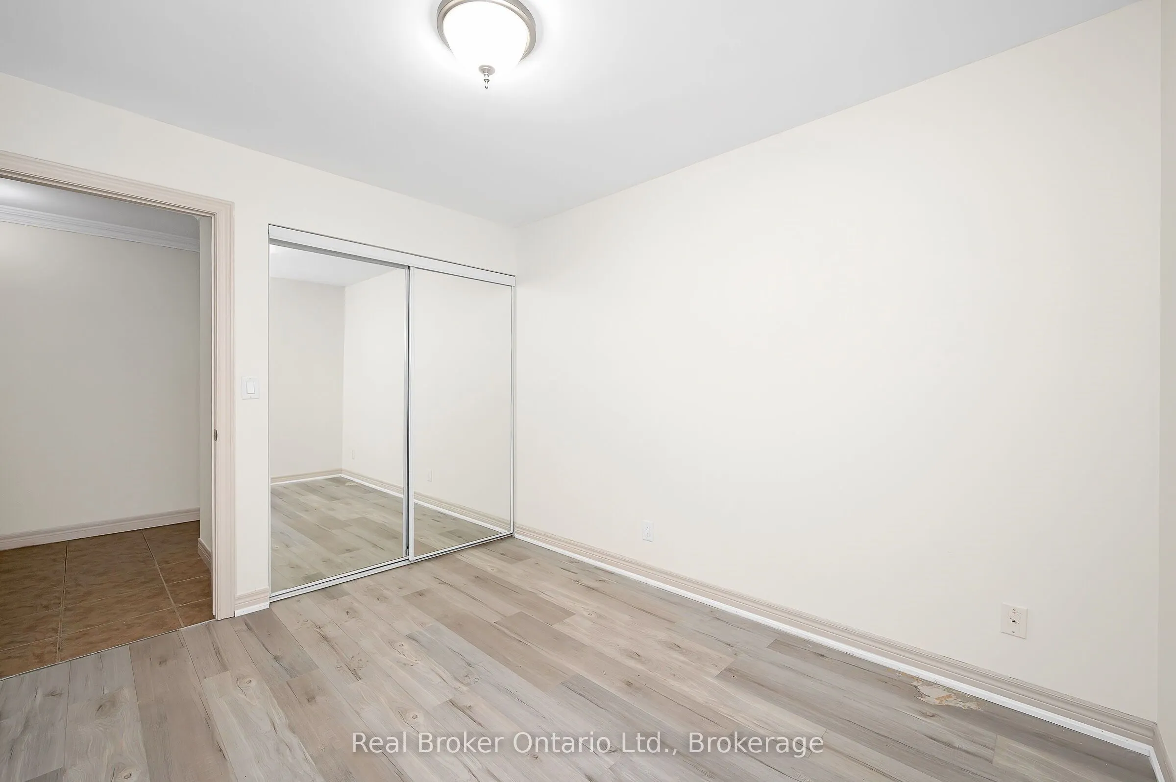 1212 Fennell Avenue E, #303