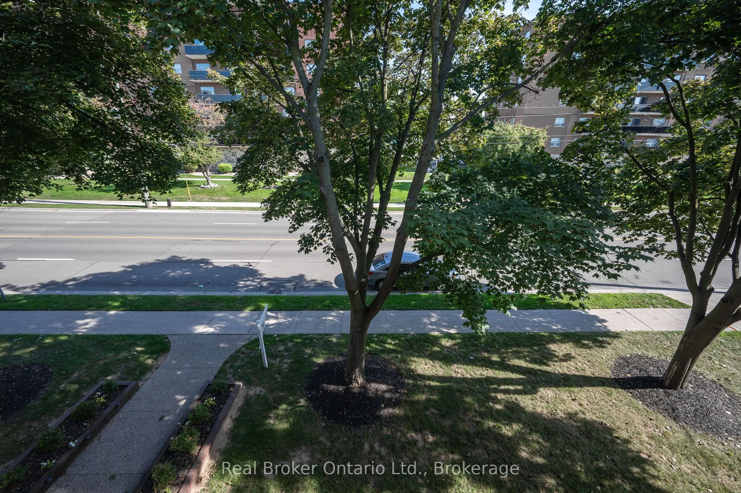1212 Fennell Avenue E, #303