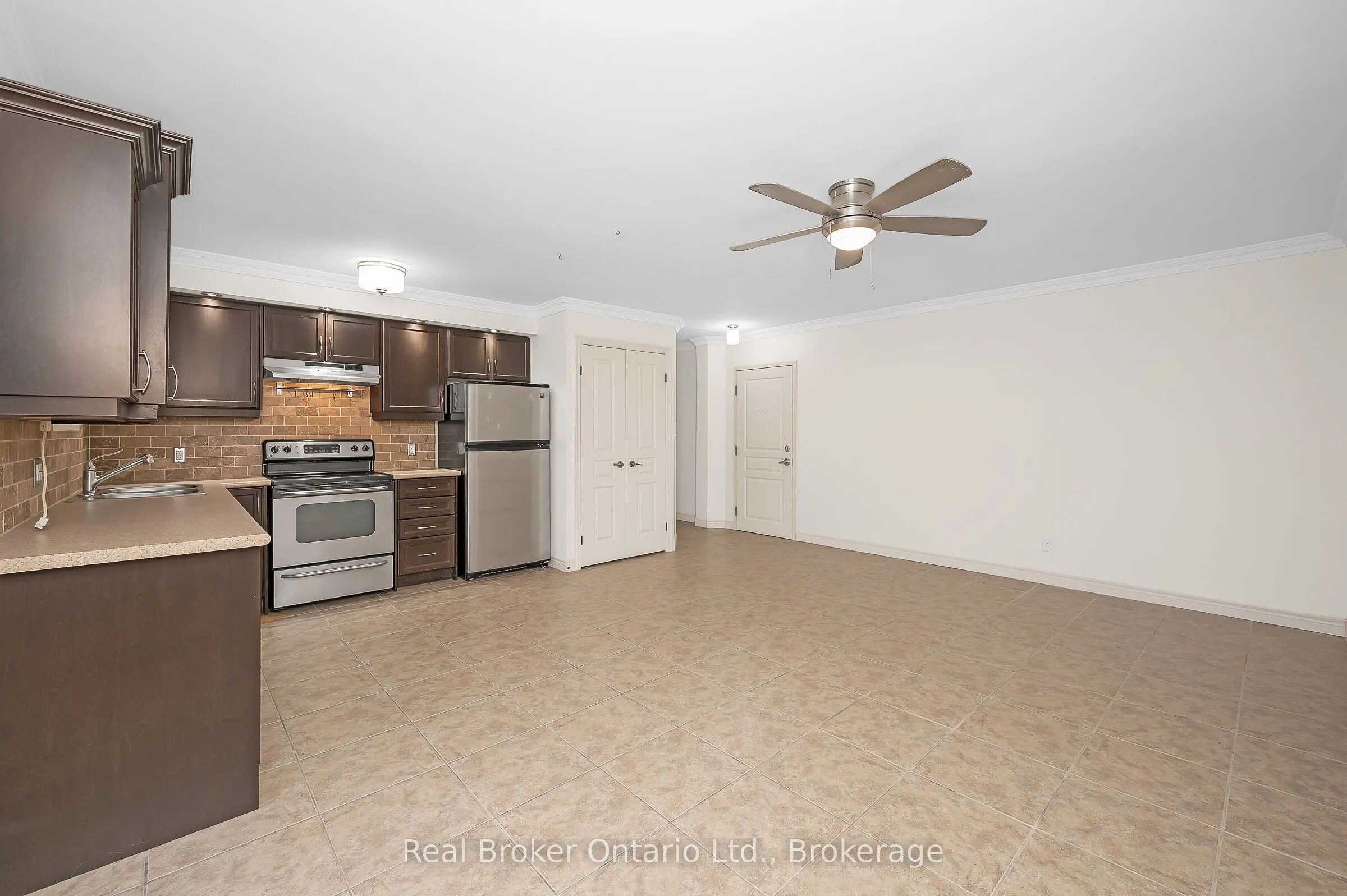 1212 Fennell Avenue E, #303