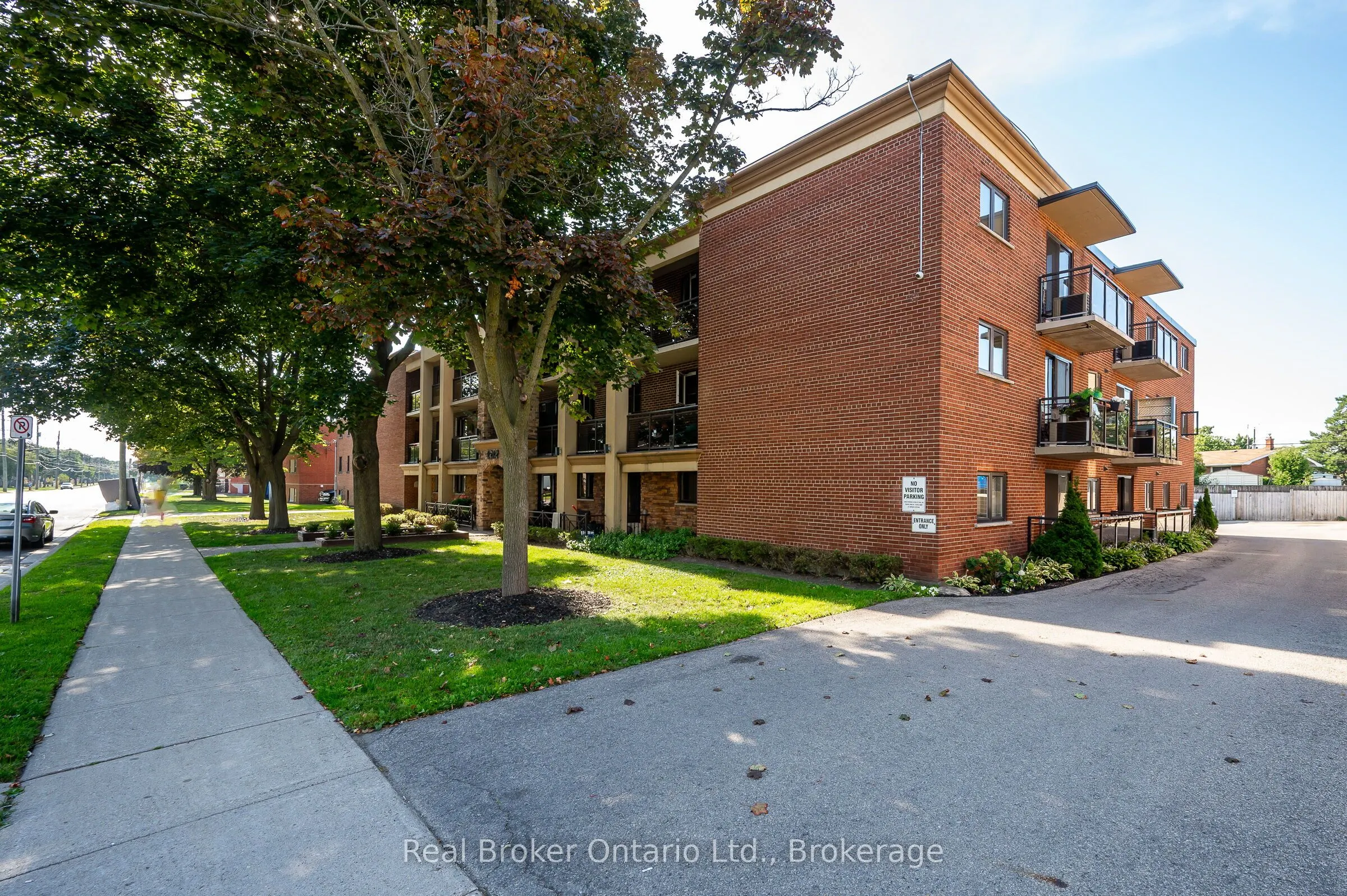 1212 Fennell Avenue E, #303