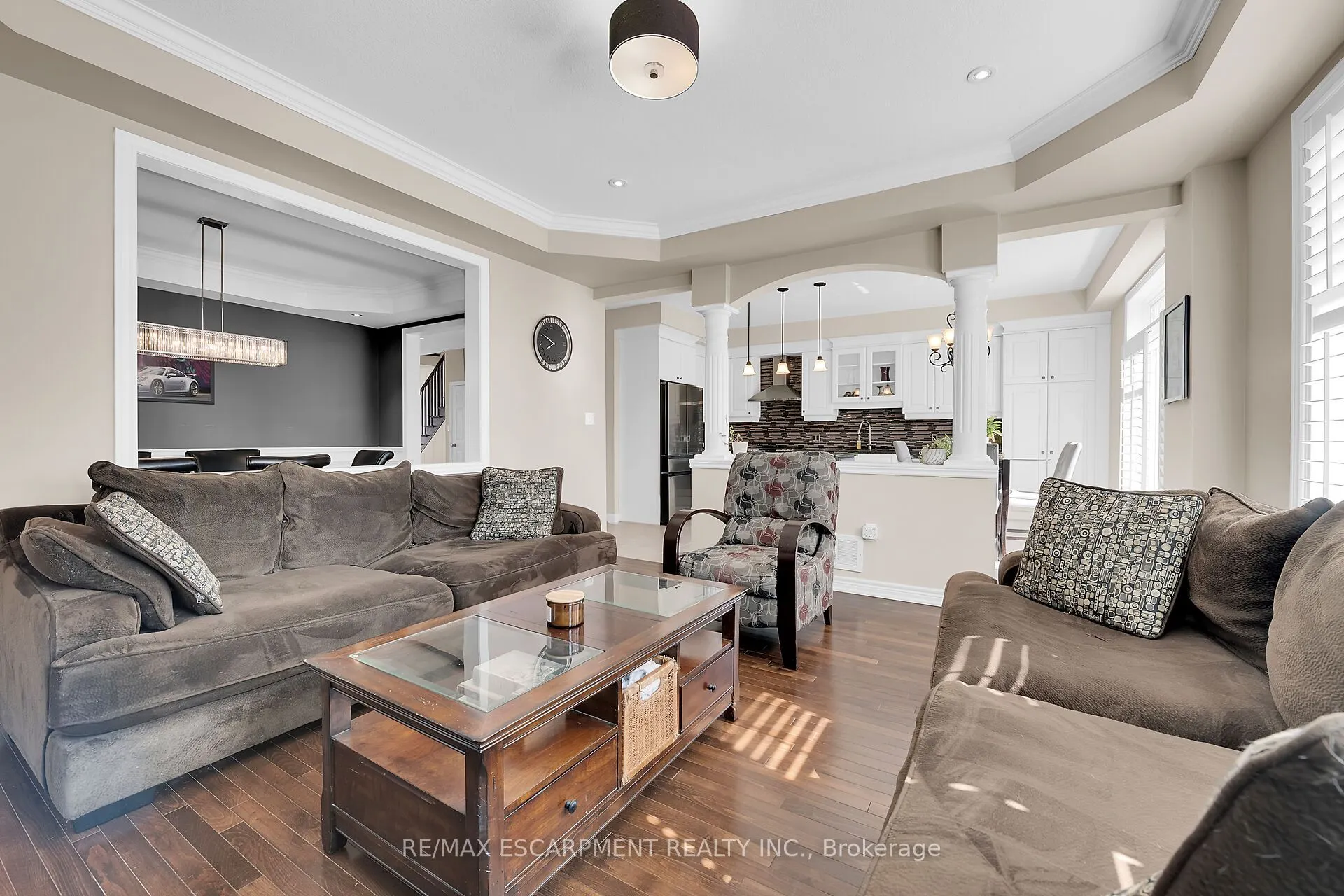 8 CHARTWELL Circle