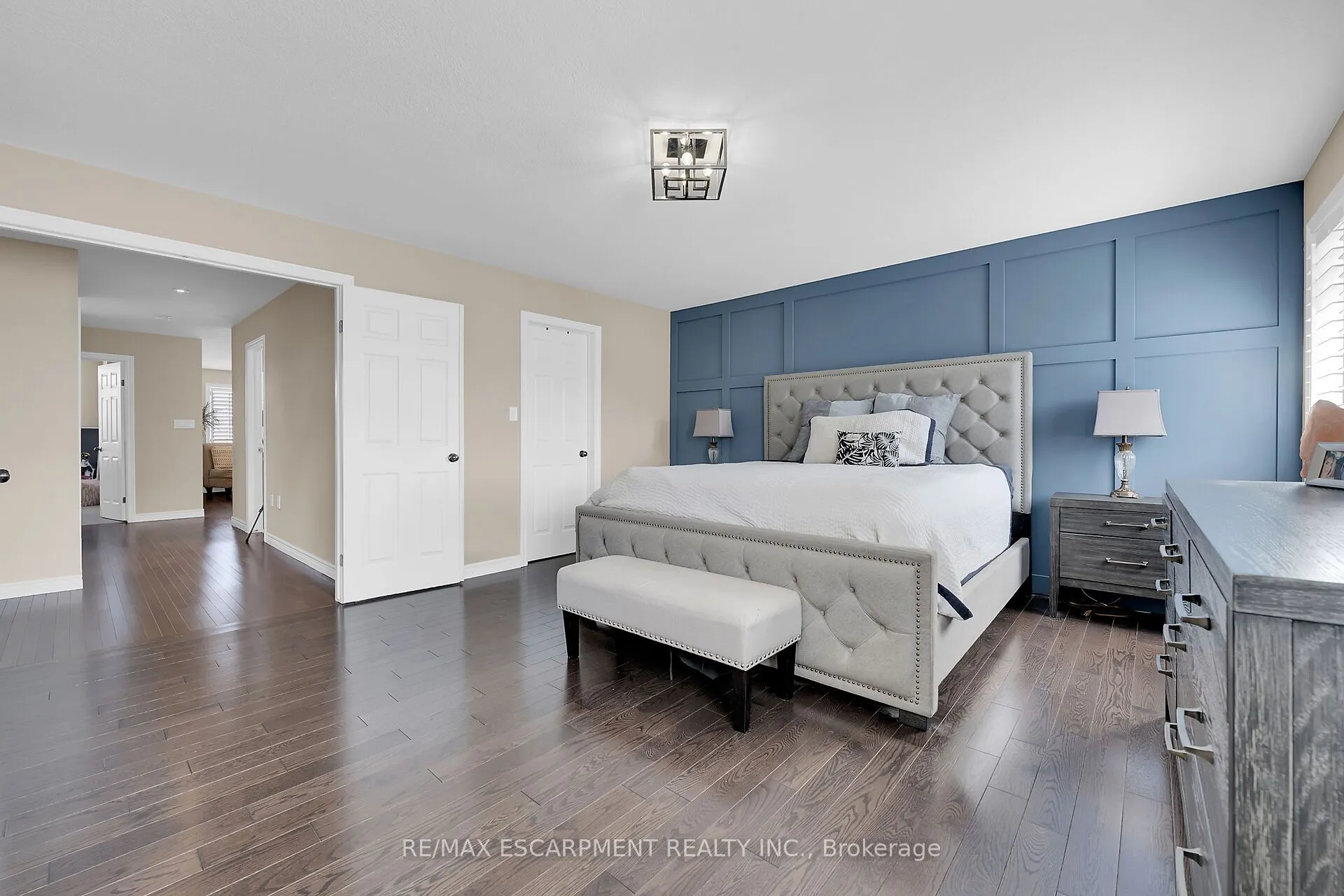 8 CHARTWELL Circle