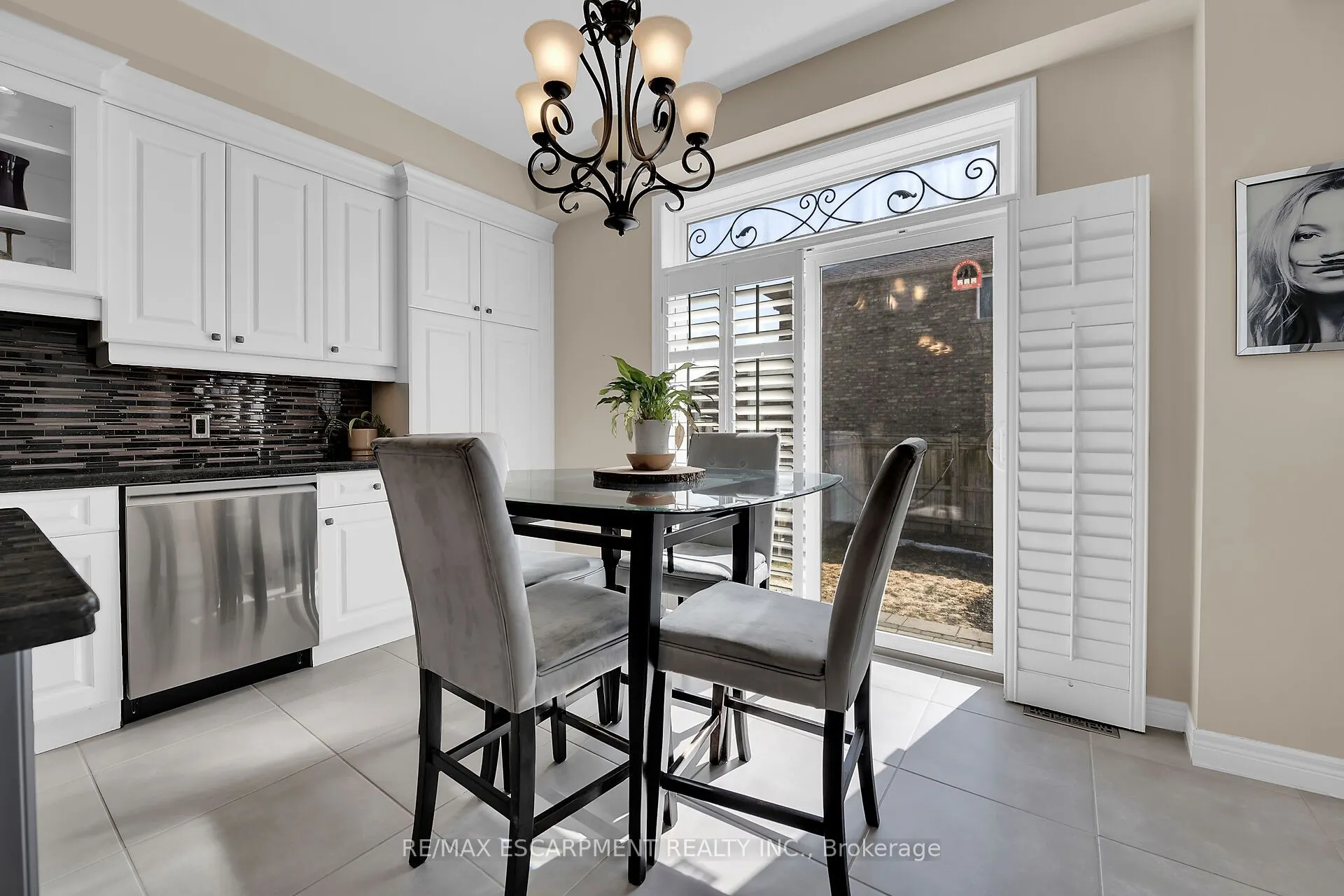 8 CHARTWELL Circle