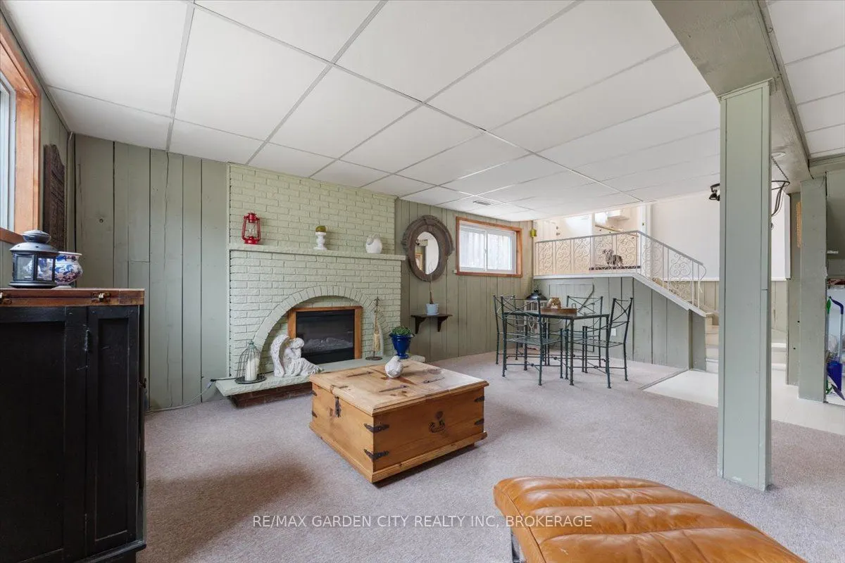 68 Barrington Drive