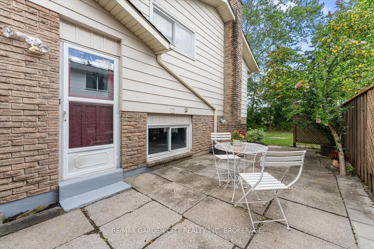 68 Barrington Drive