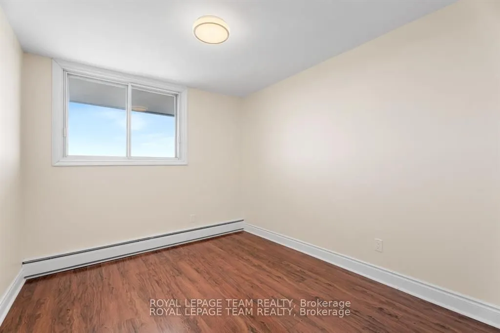 415 Greenview Avenue, #2004