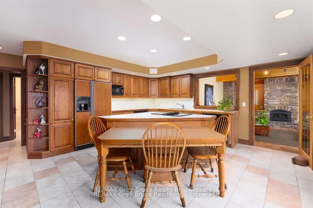 525 4th Avenue W