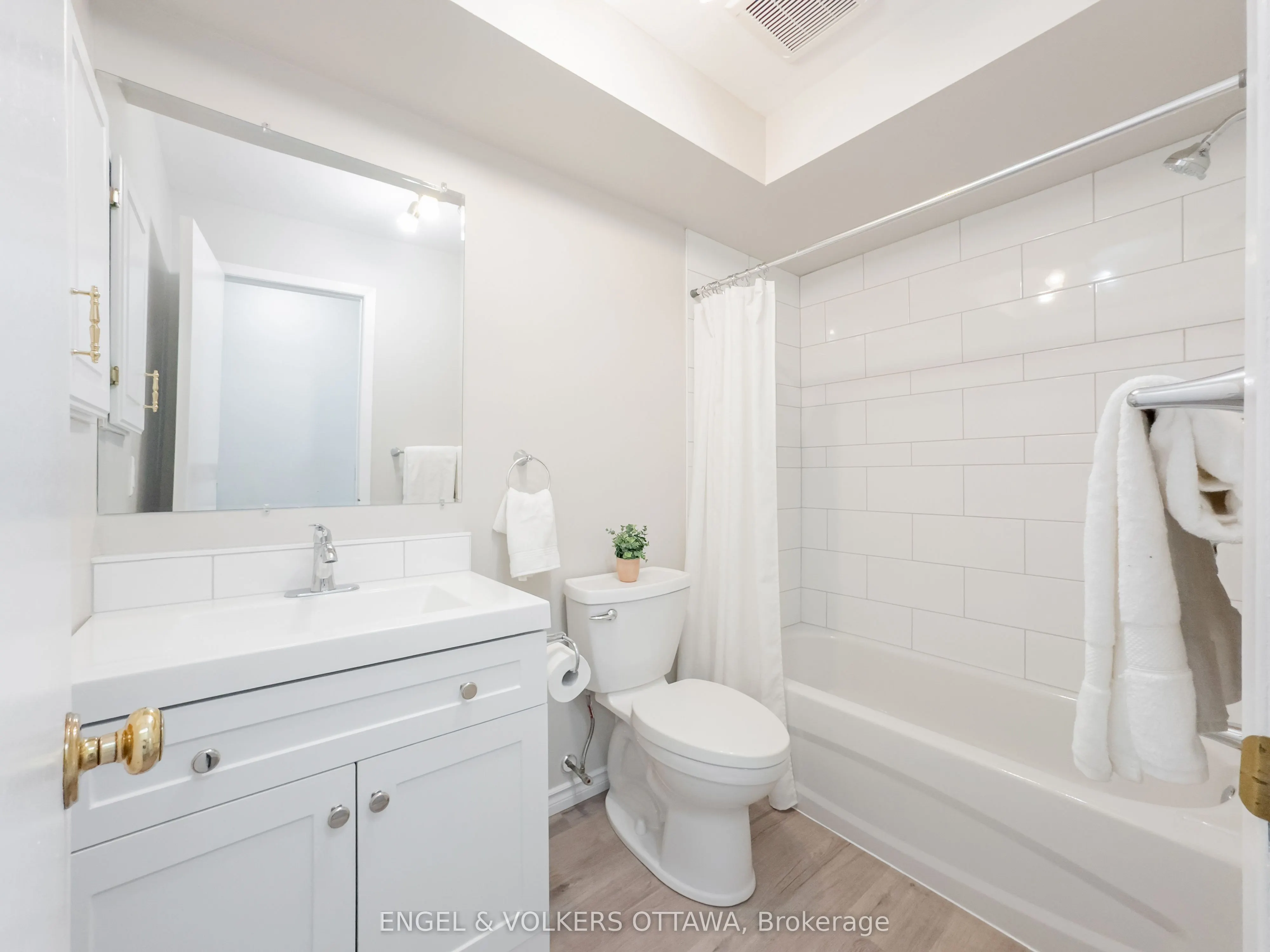 1504 Tanguay Court, #1504