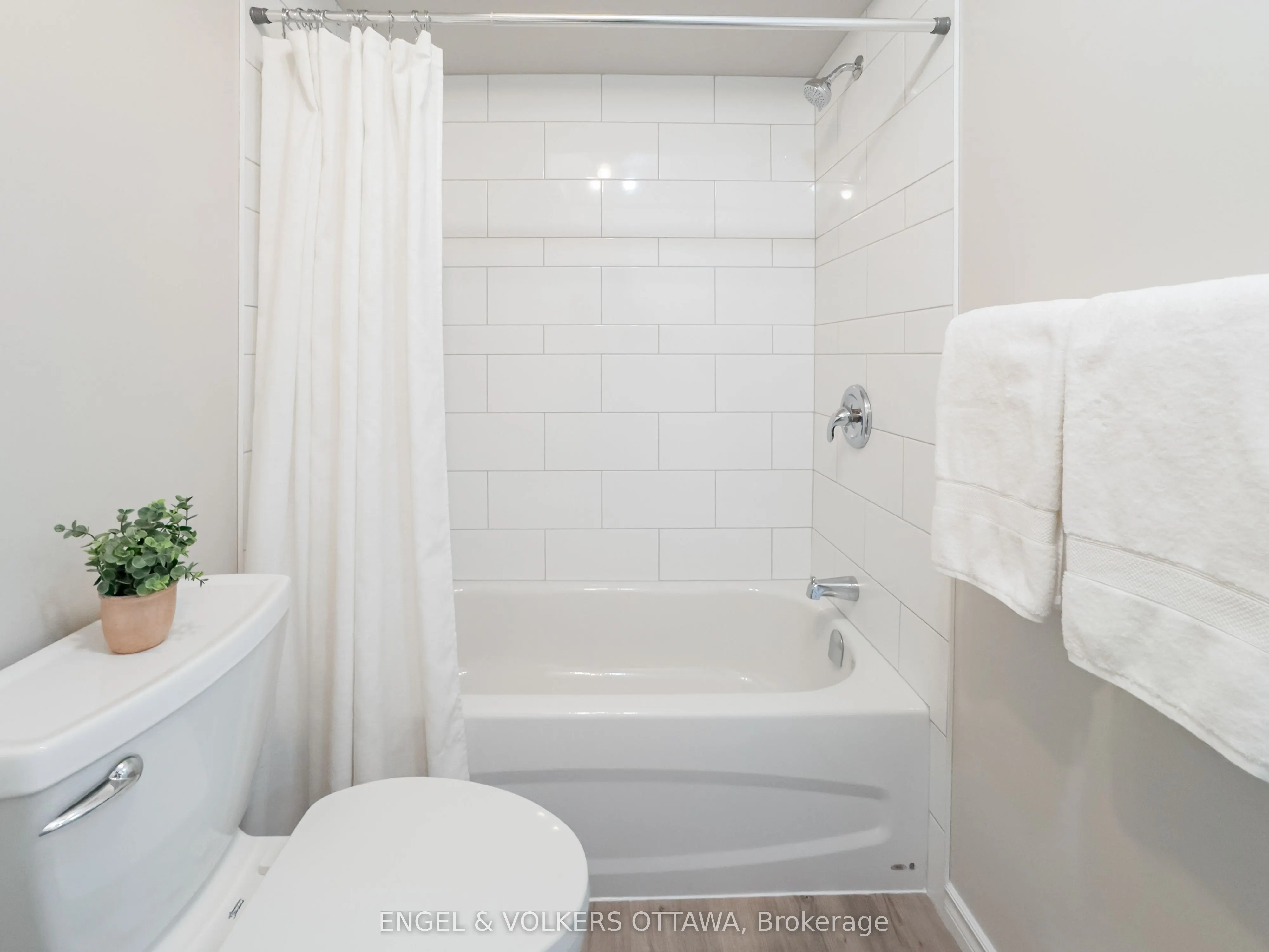 1504 Tanguay Court, #1504