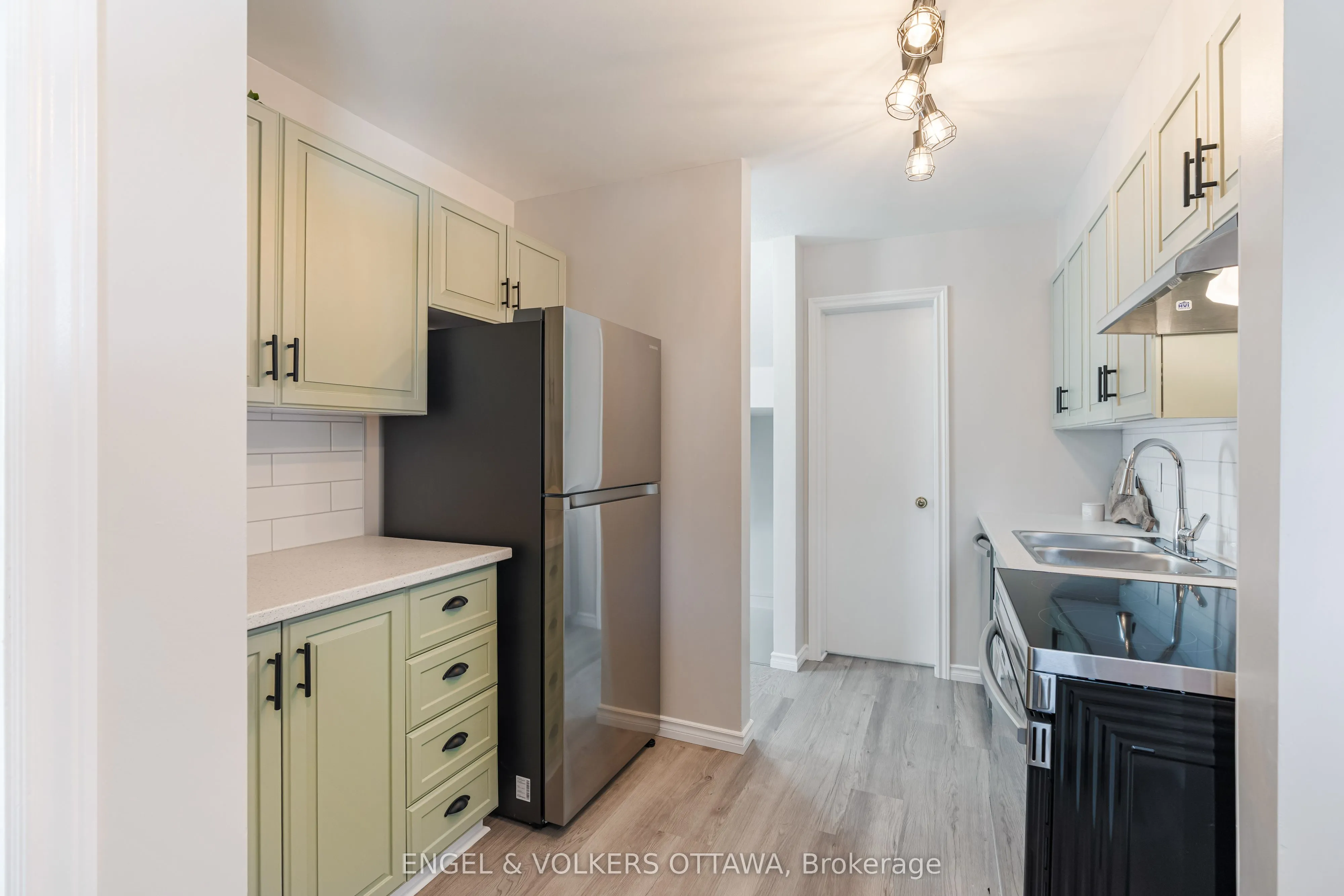 1504 Tanguay Court, #1504