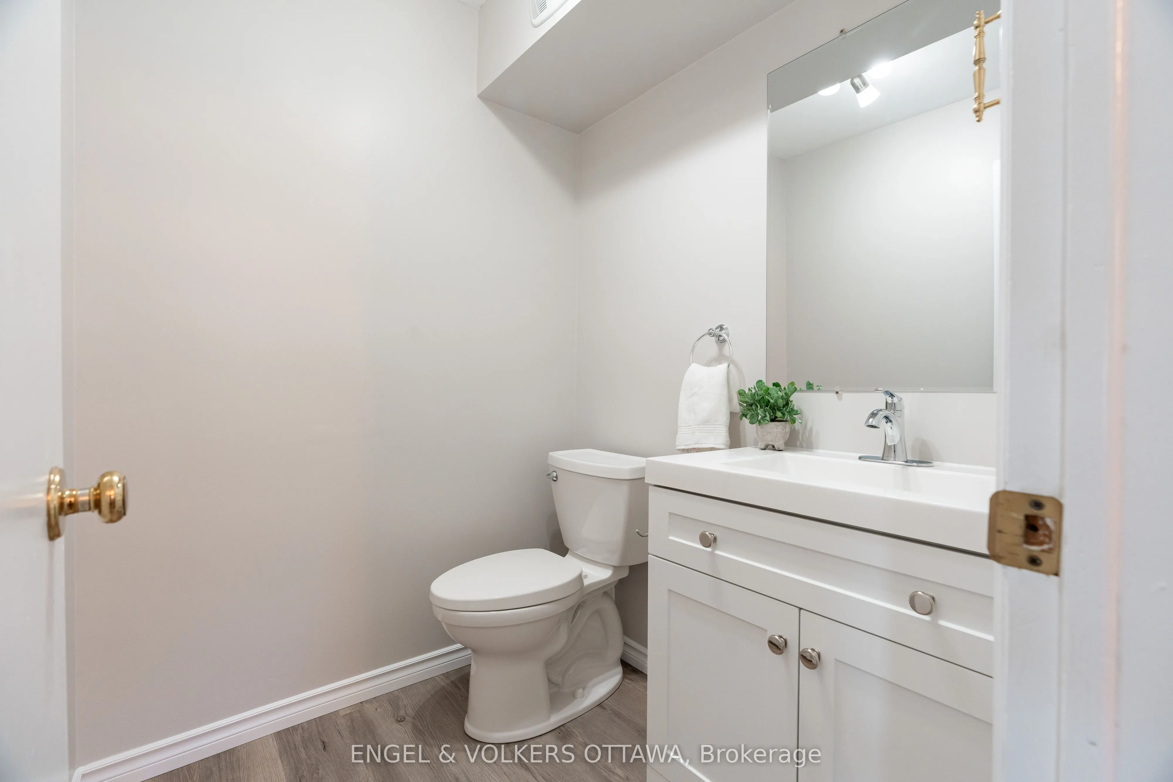 1504 Tanguay Court, #1504