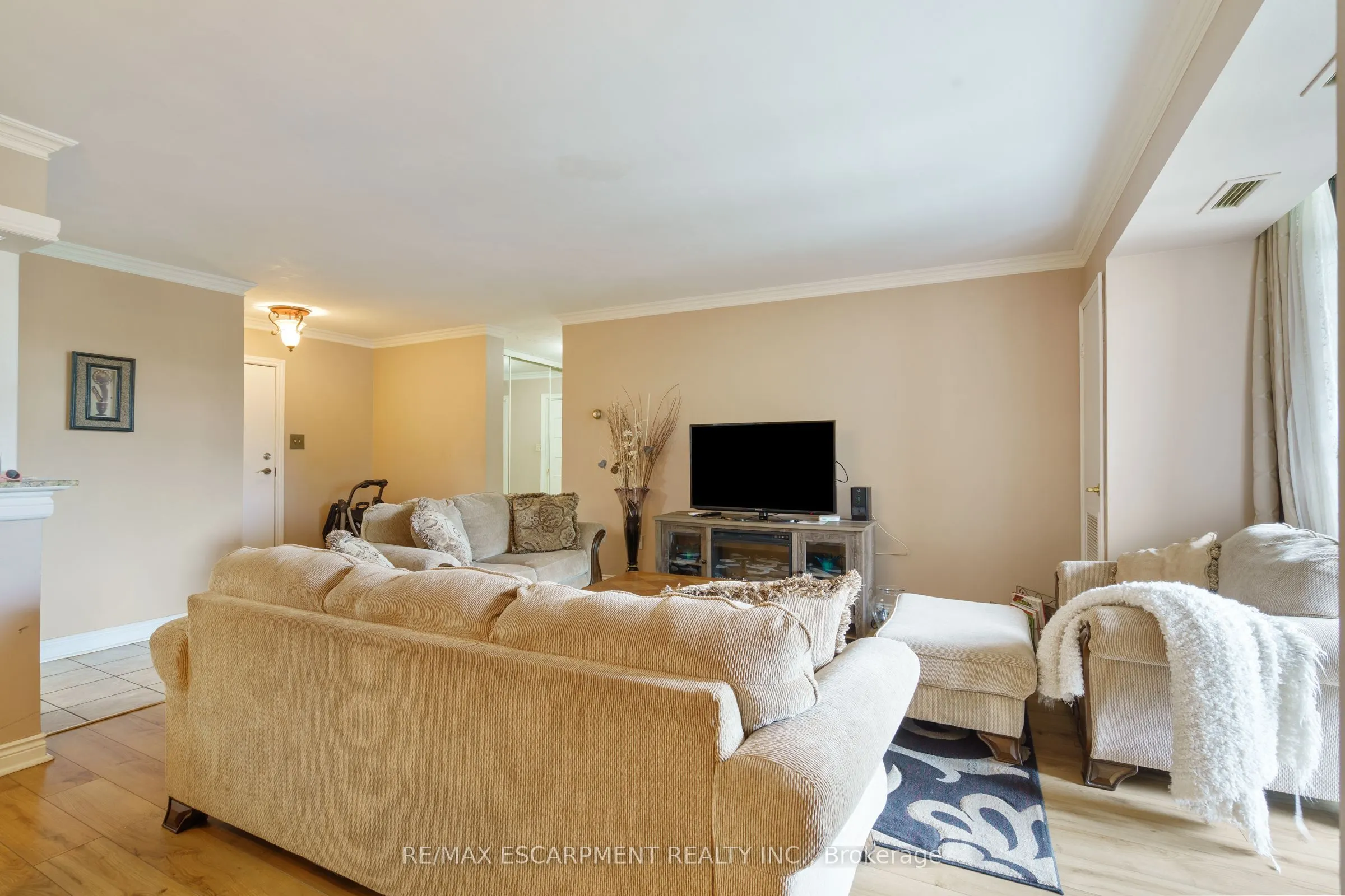 500 GREEN Road, #218