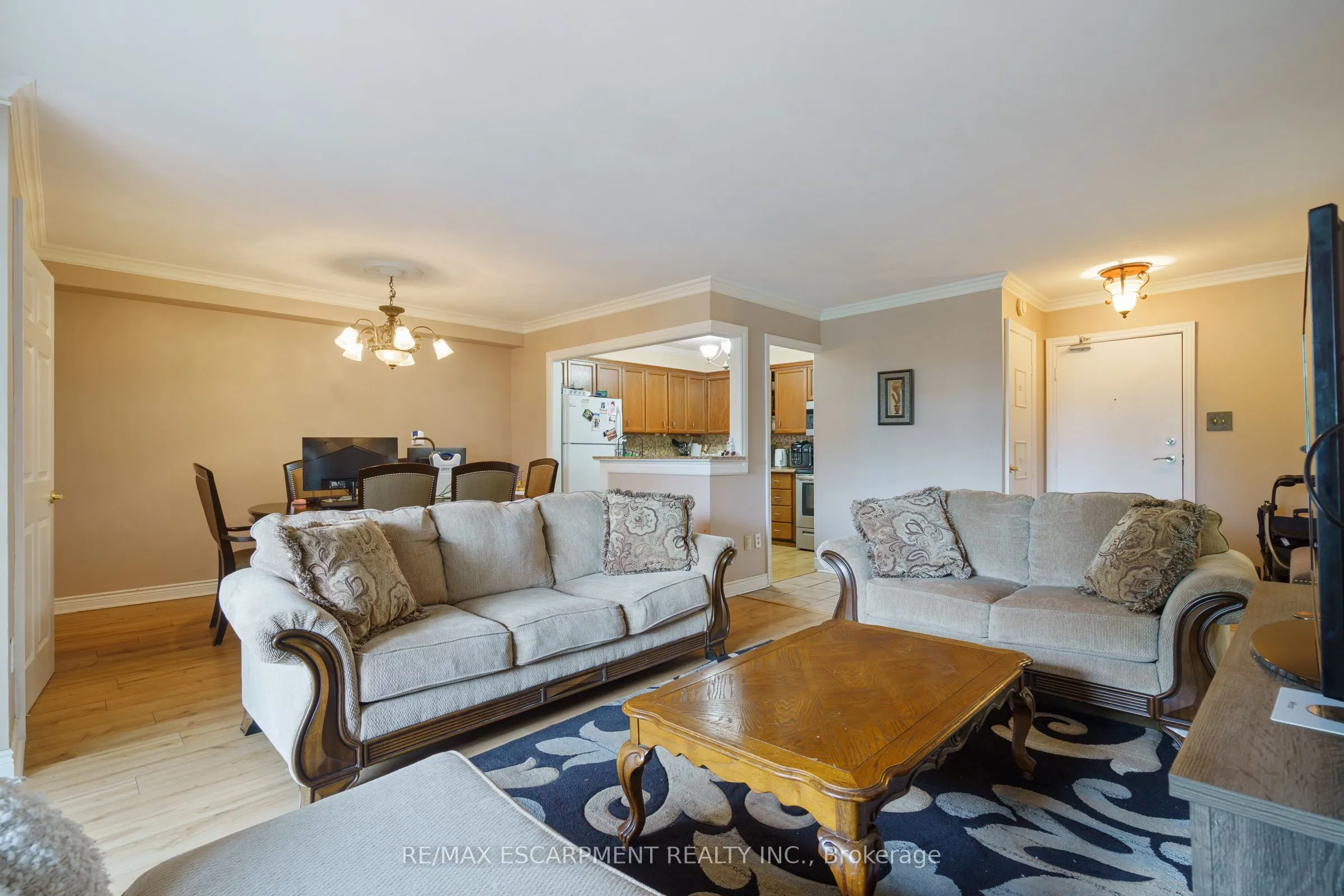 500 GREEN Road, #218