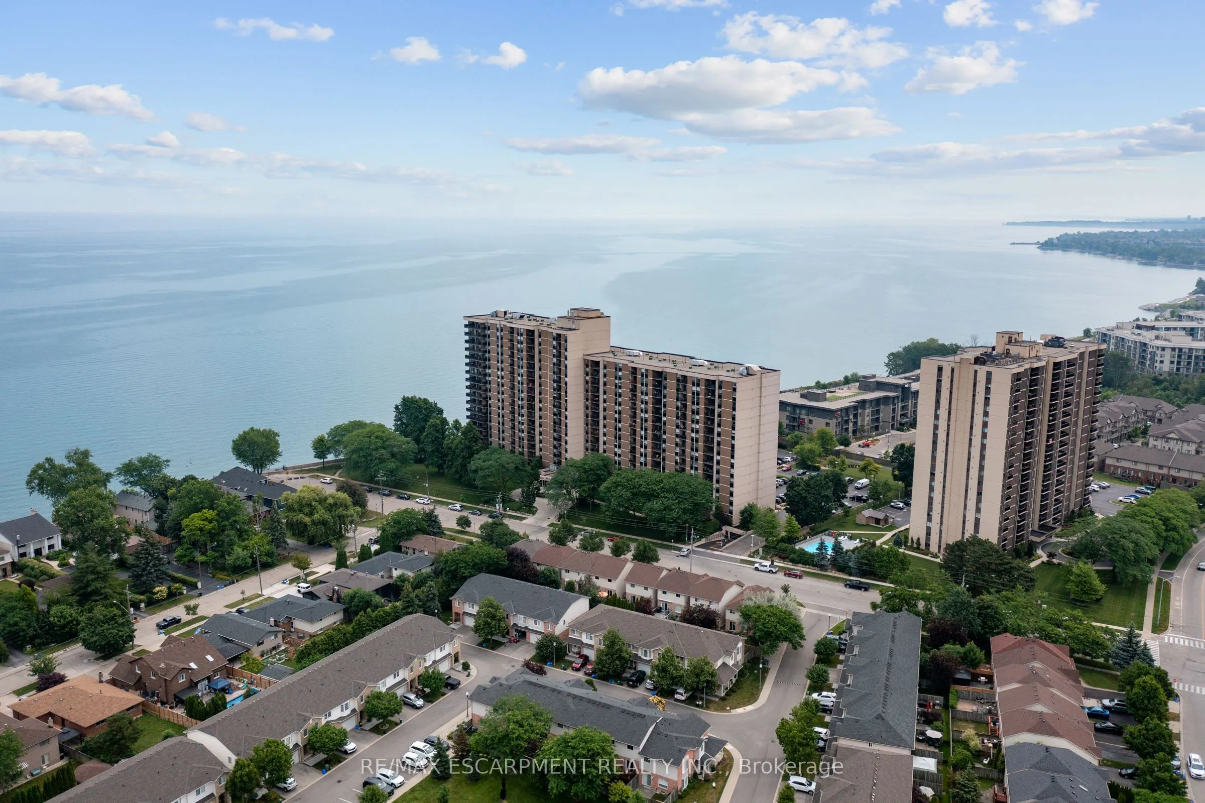 500 GREEN Road, #218