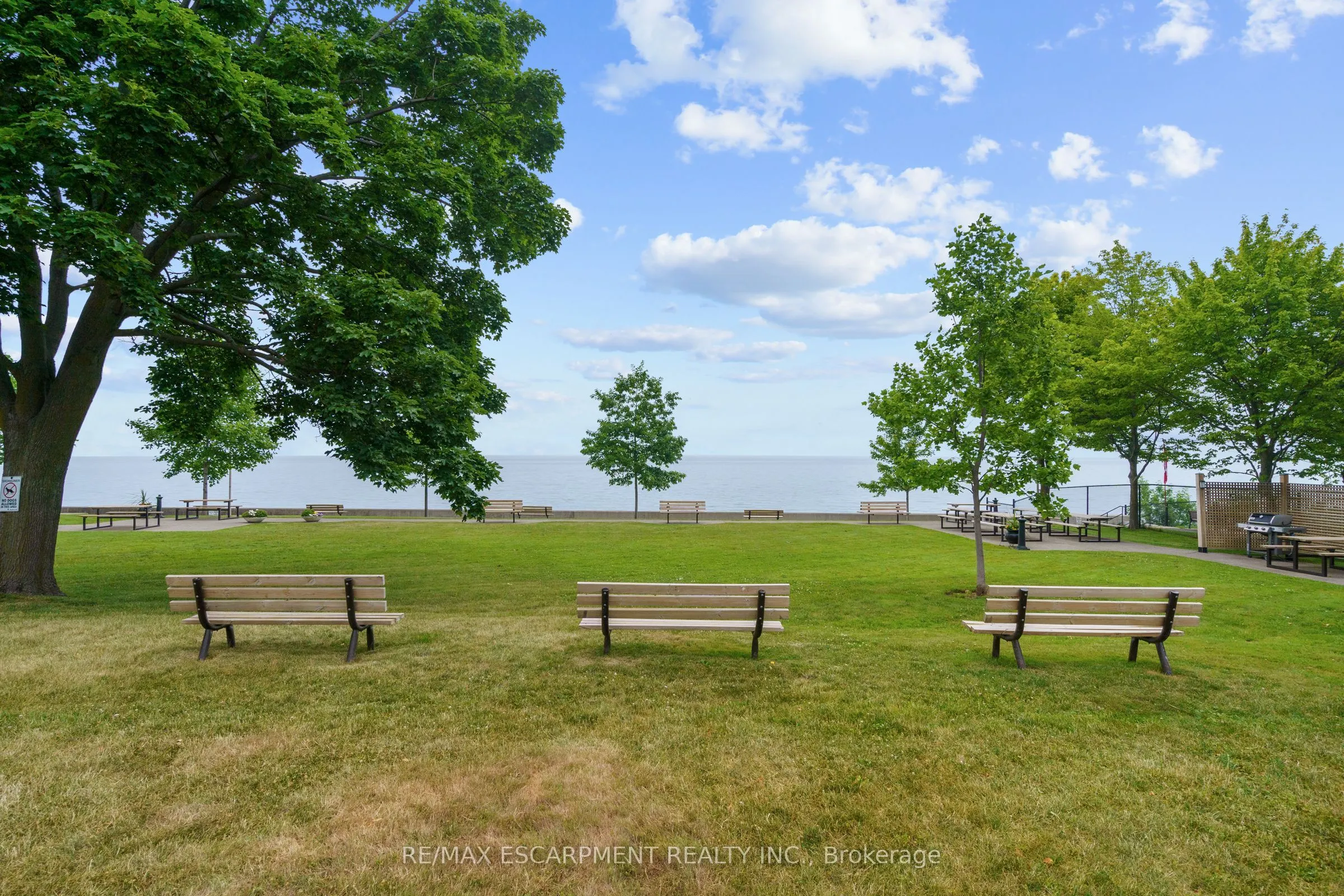 500 GREEN Road, #218