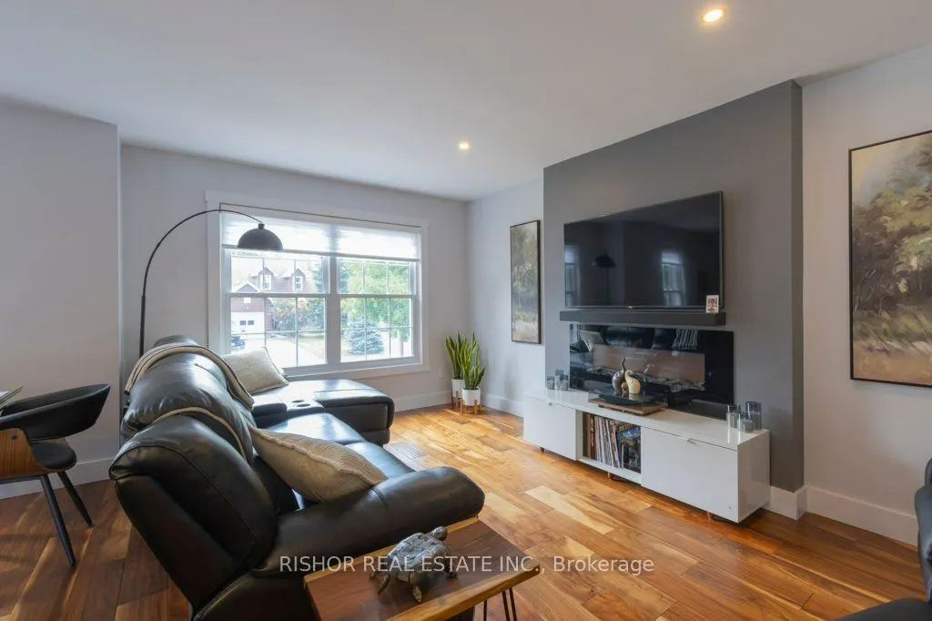 1176 Huntington Circle