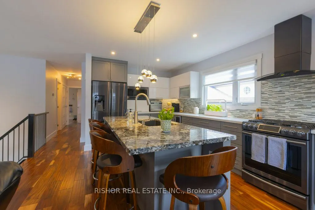 1176 Huntington Circle